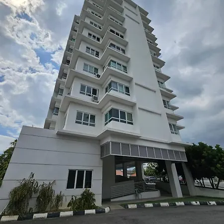 A&H Homestay Seberang Jaya With Swimming Pool Perai Exterior photo